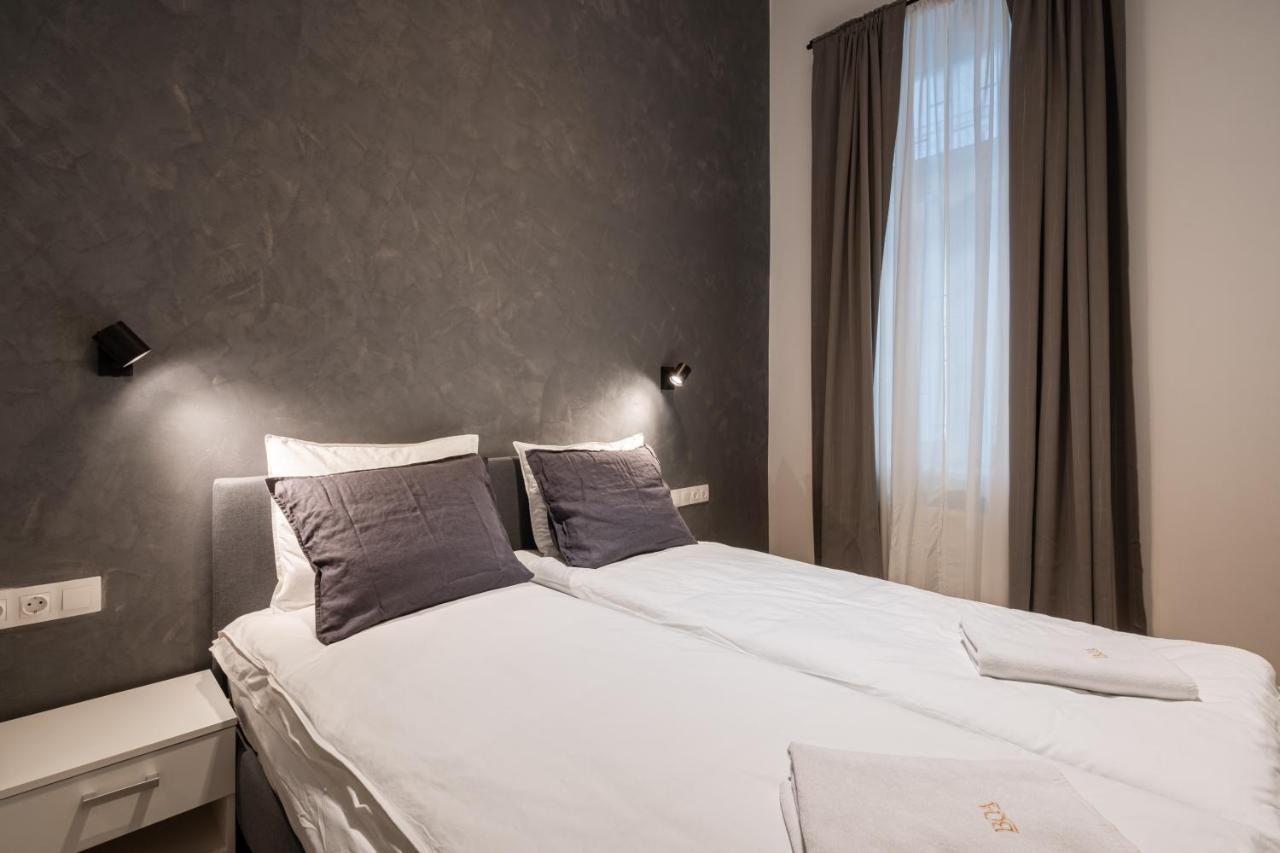 K10 - Kazinczy Street Heritage Suite - Best Location By Bqa Budapest Exterior photo
