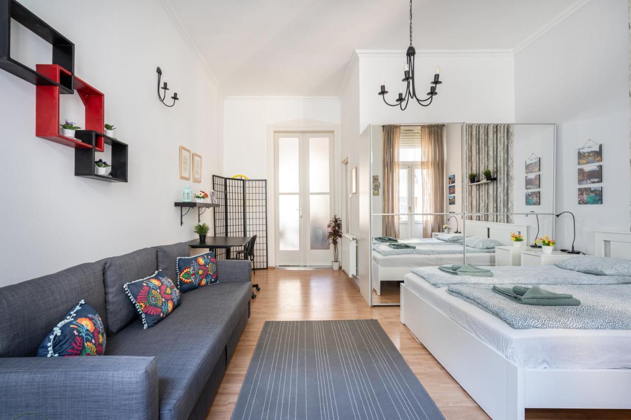 K10 - Kazinczy Street Heritage Suite - Best Location By Bqa Budapest Exterior photo
