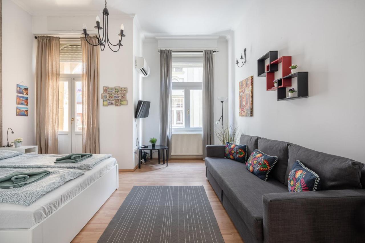 K10 - Kazinczy Street Heritage Suite - Best Location By Bqa Budapest Exterior photo