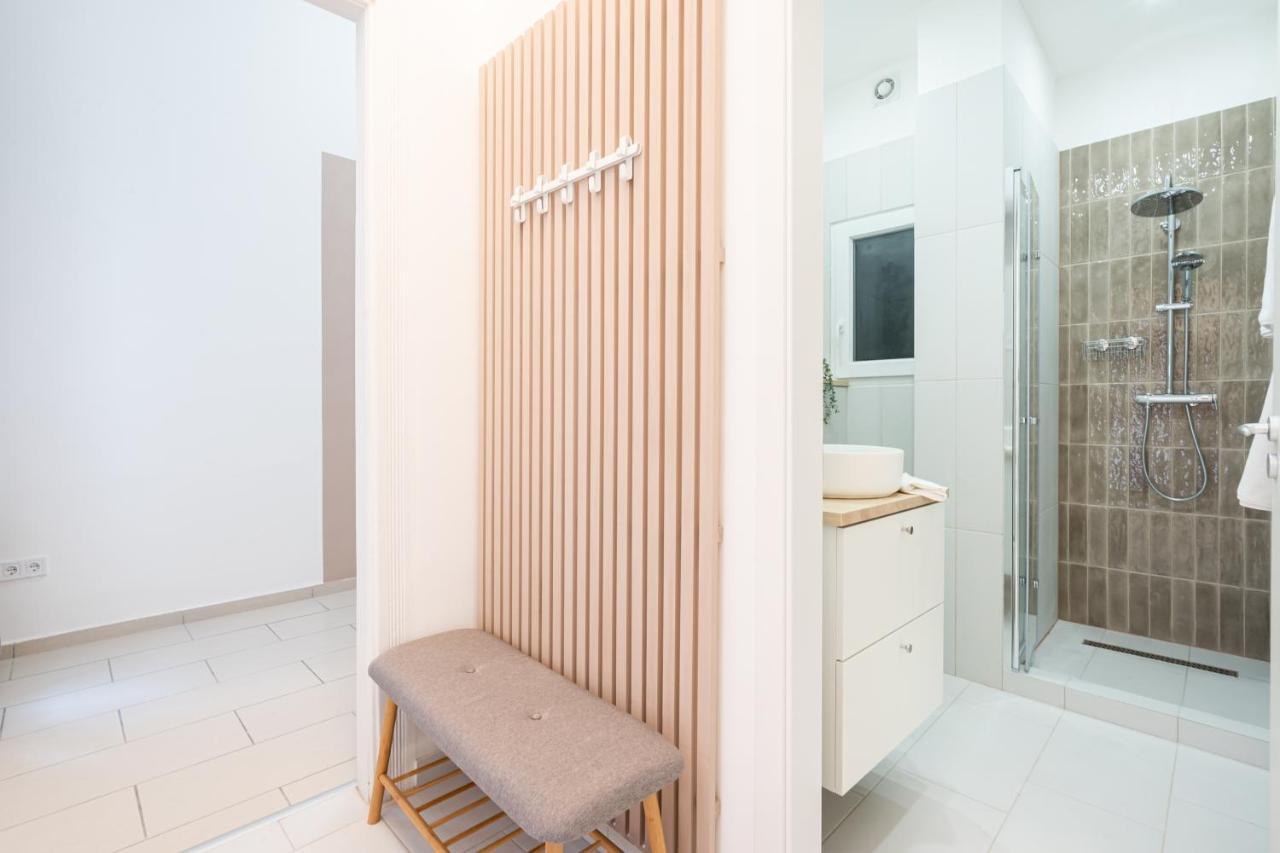 K10 - Kazinczy Street Heritage Suite - Best Location By Bqa Budapest Exterior photo